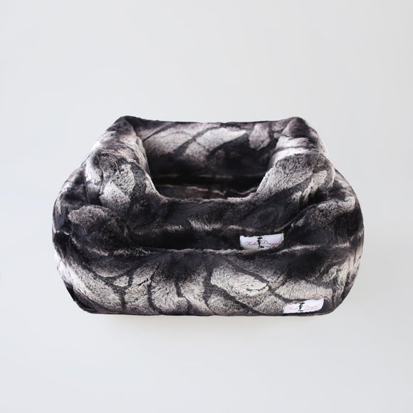 Deluxe Dog Beds - Chinchilla - Le Pet Luxe